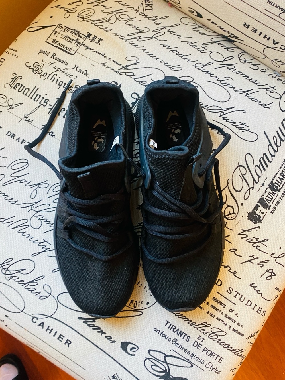 Sneakers size 39